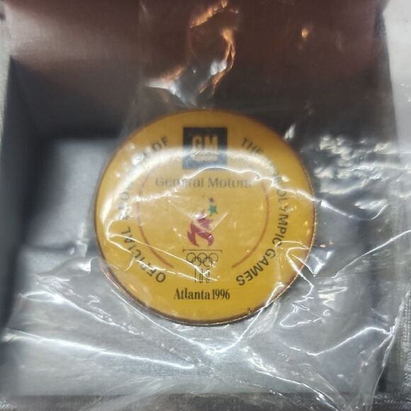 General Motors Atlanta 1996 Olympic Pin - Picture 1 of 2
